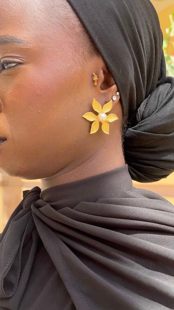 Boucle d'oreille 12